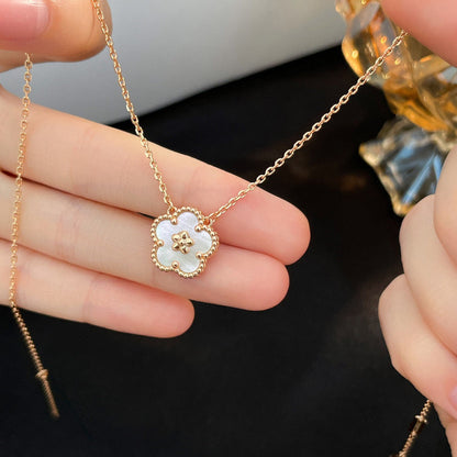 [Opulent Aurora]LUCKY  WHITE MOP  PLUM BLOSSOM NECKLACE