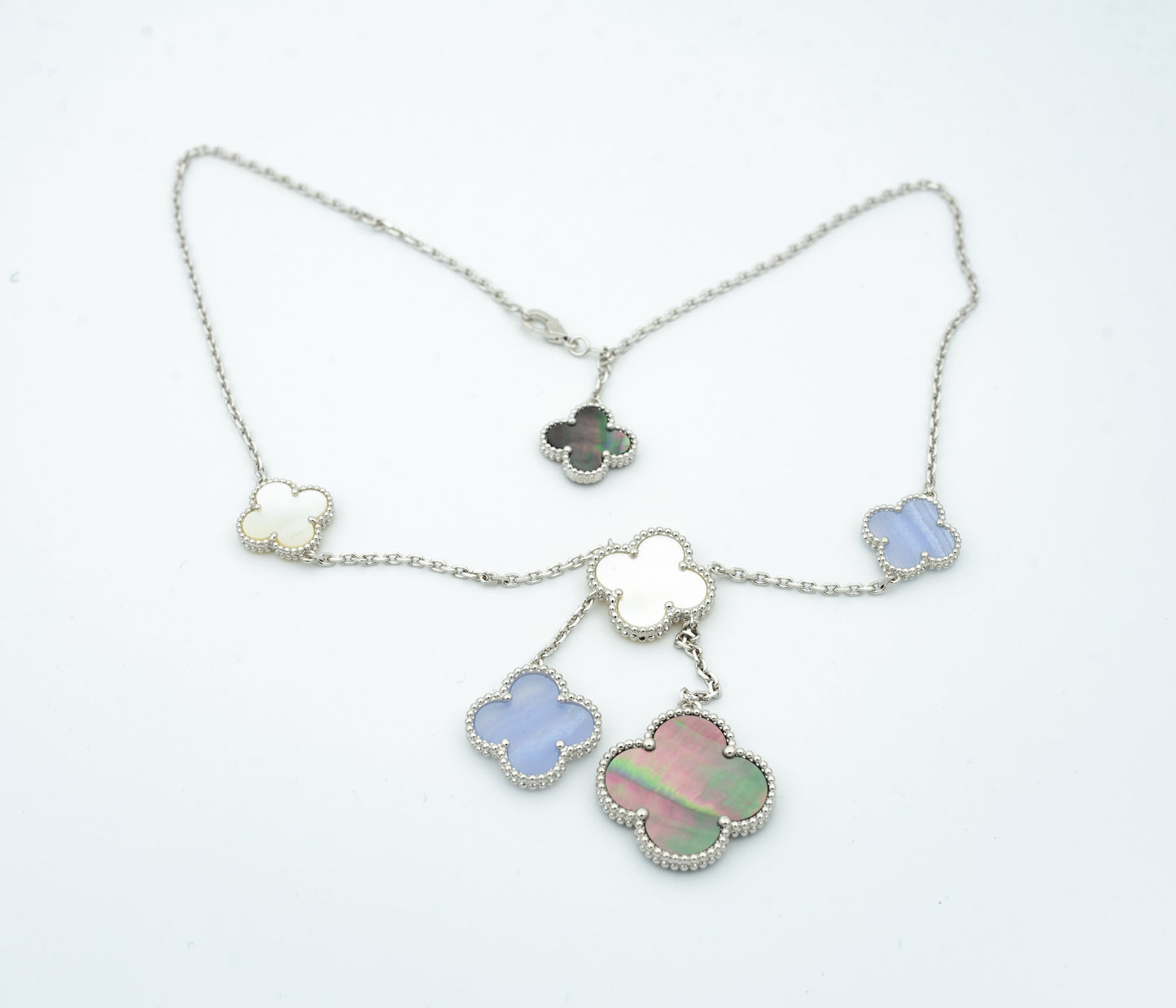 [Opulent Aurora]CLOVER MOP CHALCEDONY NECKLACE SILVER 6 MOTIF