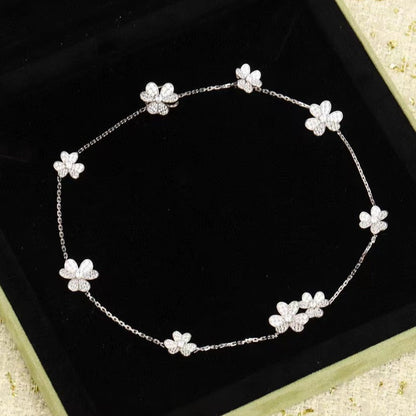 [Opulent Aurora]FRIVOLE SILVER 9 FLOWERS NECKLACE