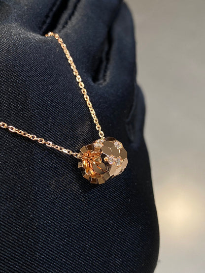 [Opulent Aurora]BEE LOVE DIAMOND NECKLACE