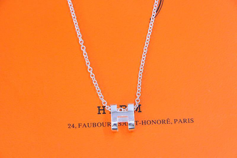 [Opulent Aurora]HM NECKLACE H LETTER OVAL SERIES