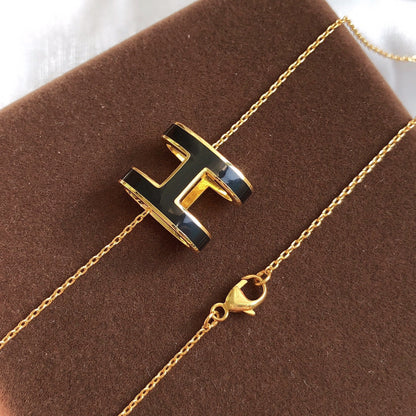 [Opulent Aurora]HM CLIC BLACK ENAMEL GOLD NECKLACE