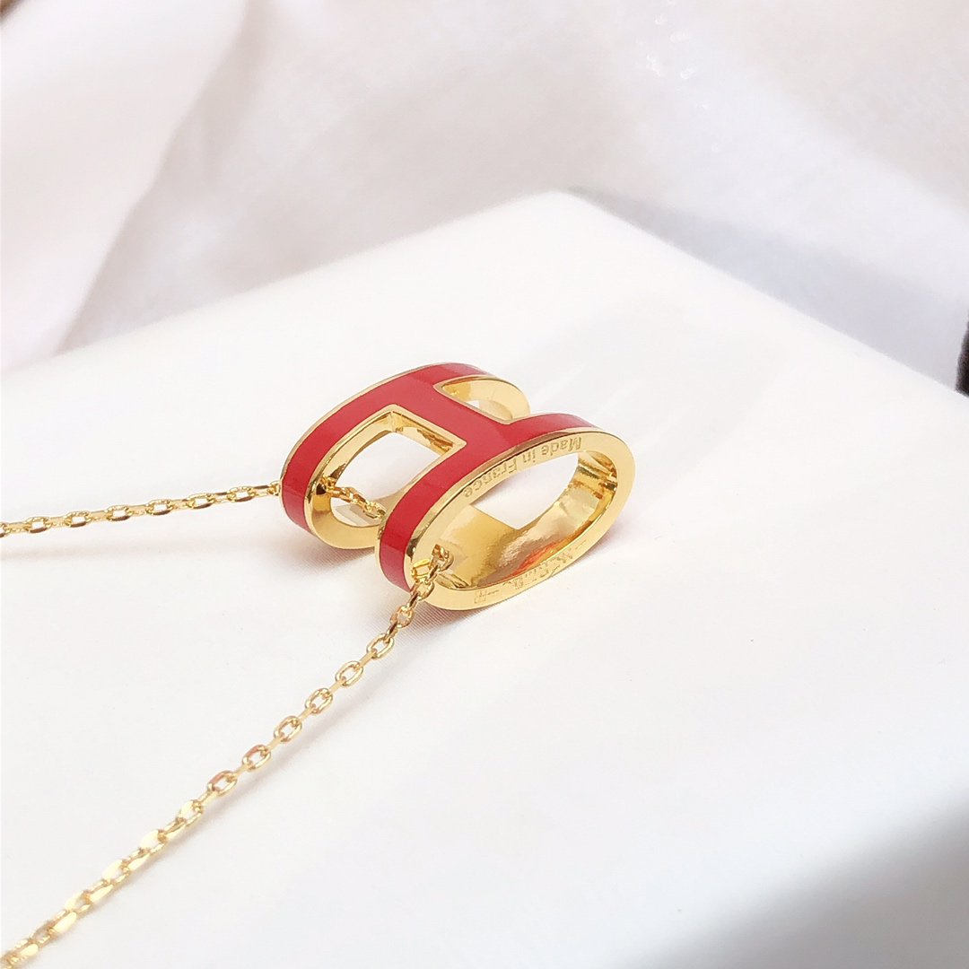 [Opulent Aurora]HM CLIC RED ENAMEL GOLD NECKLACE