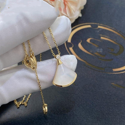 [Opulent Aurora]DREAM NECKLACE WHITE MOP GOLD 1 DIAMOND