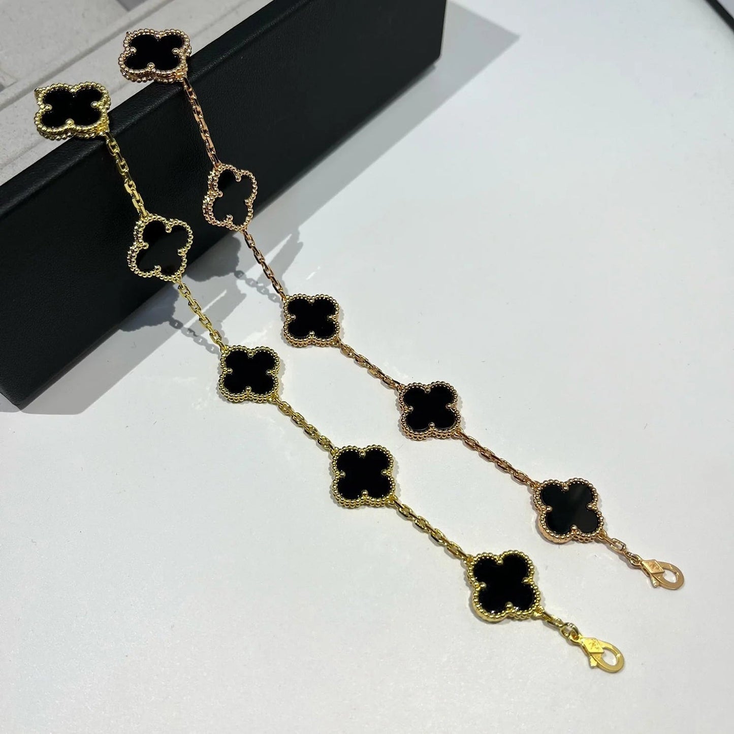 [Opulent Aurora]CLOVER  5 MOTIFS BLACK ONYX BRACELET