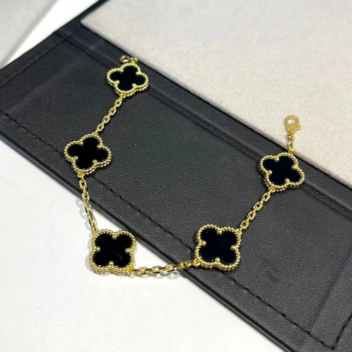 [Opulent Aurora]CLOVER  5 MOTIFS BLACK ONYX BRACELET