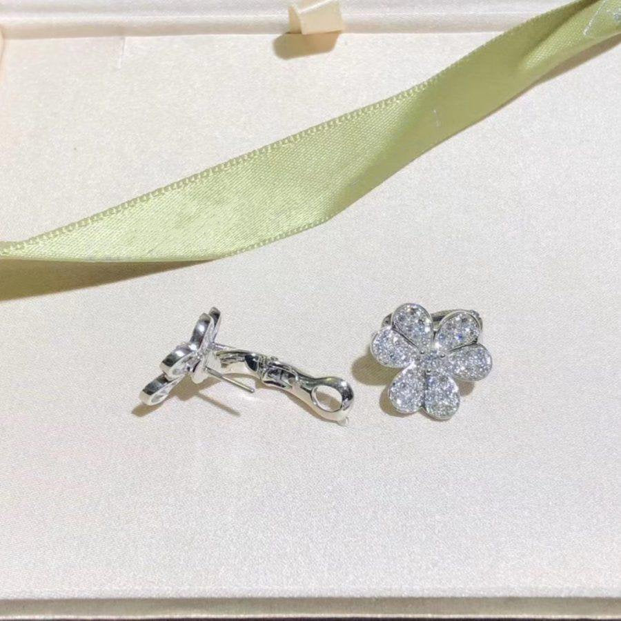 [Opulent Aurora]FRIVOLE SILVER FLOWER DIAMOND EARRINGS