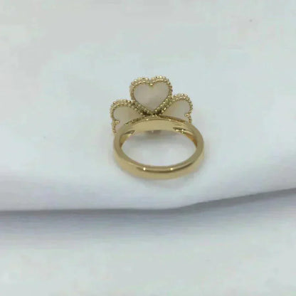 [Opulent Aurora]SWEET CLOVER WHITE MOP RING