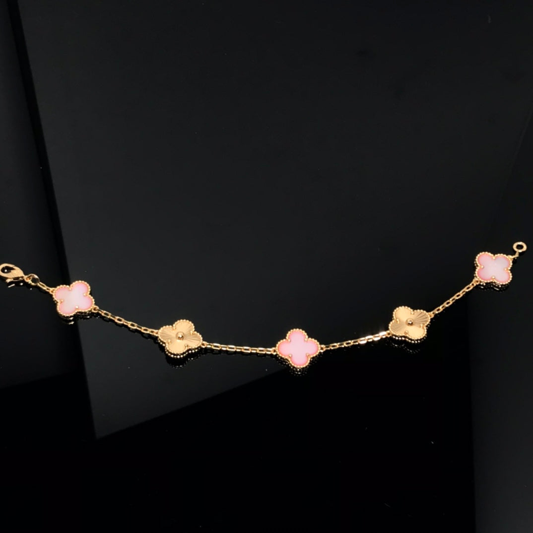 [Opulent Aurora]CLOVER BRACELET 5 MOTIF PINK AND PINK GOLD