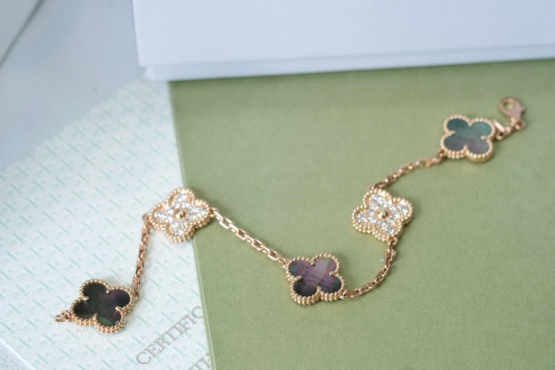 [Opulent Aurora]CLOVER 5 MOTIFS DARK MOP AND DIAMONDS PINK GOLD BRACELET